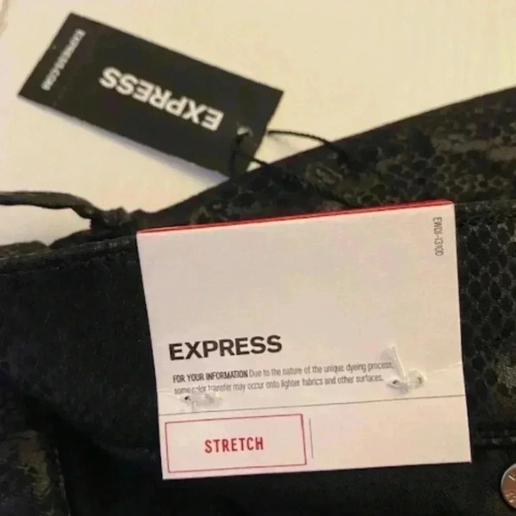 Express Jeans NWT Ankle Leggings Mid Rise Snake Print Black Size 2S - Picture 6 of 13
